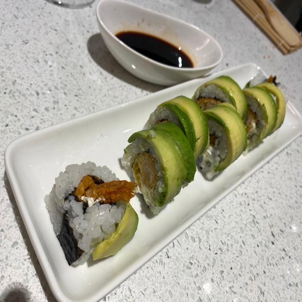 avocado sushi rolls